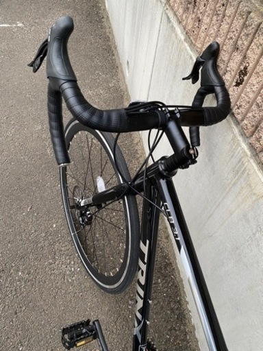 購入半年以内】ロードバイク ディスクブレーキ アルミ 18段変速 TRINX