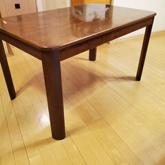 【無料】4人掛けダイニングテーブル（幅120x奥行75×高さ68）