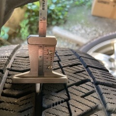 クラウン エスティマ 等 バリ溝 ブリヂストン ブリザック VRX2 215