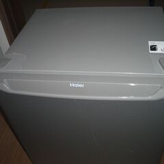 ハイアール製40Lワンドア冷蔵庫（シルバー）