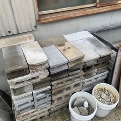 コンクリートブロック　石　セメント　植木鉢　ブロック　無料
