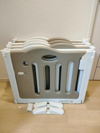 \n[美品]たためるベビーサークル pawoo(8枚セット)スタンド2個付属 【日本育児】付属品、取扱い説明書あり