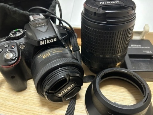 ニコンD5300 レンズ付き一眼レフカメラ(問い合わせ時間順で連絡中)