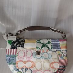 値下げしましたコーチウイークエンドパッチワークホーボー 値下げしましたコーチウイークエンドパッチワークホーボー