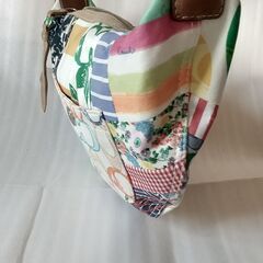 値下げしましたコーチウイークエンドパッチワークホーボー