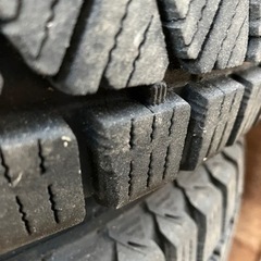 デリカD5 スタッドレスタイヤ  215/70 R16