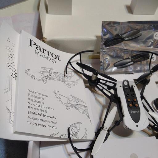 室内ドローン　 Parrot Minidrone MAMBO フライパッド付き  箱有り　作動品　バッテリー無し