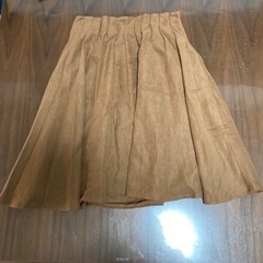 ベロア生地スカート