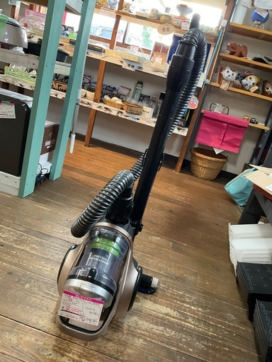 中古品ですが綺麗です！日立サイクロンクリーナー　CV-TS500