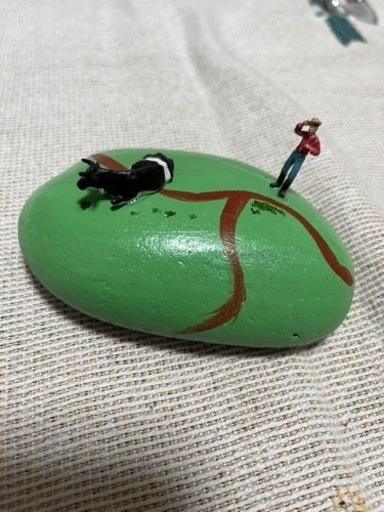 ペーパーウェイト〜オジさんとウシ〜