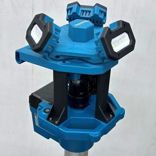 makita マキタ ML813 14.4V/18V 充電式タワーライト【野田愛宕店】【店頭取引限定】【中古】IT786SYUCR8G