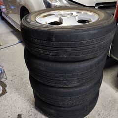 195/65R15 セレナで使用してました。純正ＡＷ 手渡し希望