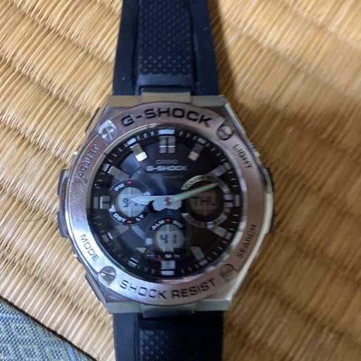 腕時計 G-SHOCK  GST-W110