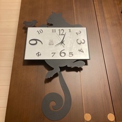 イタリア製ネコの掛け時計