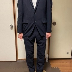 【美品】ストライプ 紺色 スーツ セットアップ　夏用 薄めの生地...