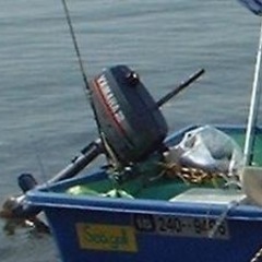 【値下げも有り】ボート　オール2本付　エンジン（ジャンク）　まとめ売り 値下げも有り】ボート オール2本付 エンジン（ジャンク） まとめ売り