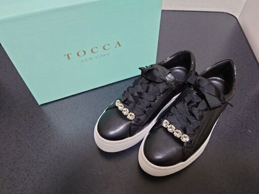 TOCCA　トッカ　スニーカー　「ほぼ新品」24.5
