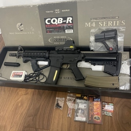 次世代電動ガン　東京マルイ　M4CQB-R