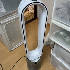 【✨超美品❗️空気清浄機❗️タワーファン❗️高年式❗️微細なPM0.1も99.95%キャッチ❗️✨】定価¥68,200 Dyson 空気清浄機機能付タワーファン TP07 2021年製 