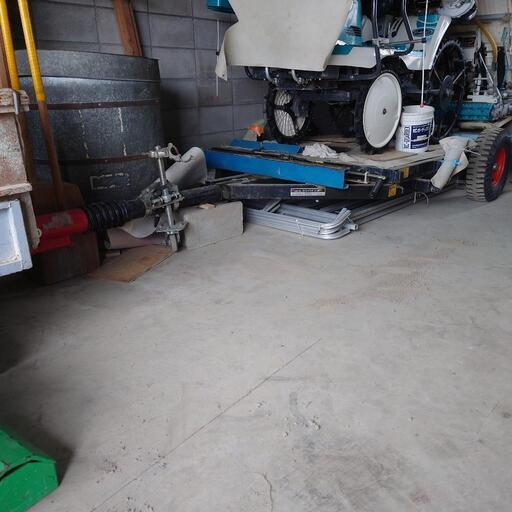コンバインカー　トラクタートレーラー
