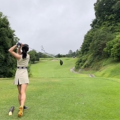 ゴルフの打ちっぱなしで一緒に練習しましょう⛳️