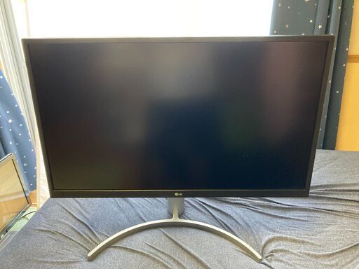 27型4K液晶ディスプレイ