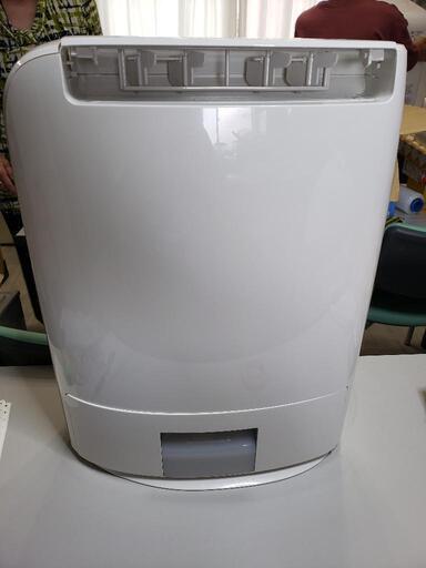 除湿乾燥機　Panasonic　F-YZJX60