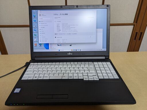中古パソコン富士通LIFEBOOK黒赤Core i5★Windows11