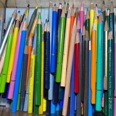 色鉛筆　約150本
