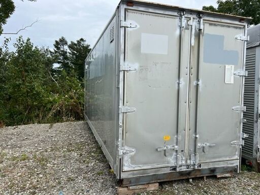 今だけ配送無料地域あり【格安】 4トンパネルコンテナ 幅225ｃｍ長さ618ｃｍ高さ270ｃｍ コンテナ 物置 倉庫 アルミ箱 格安運送　江別市発