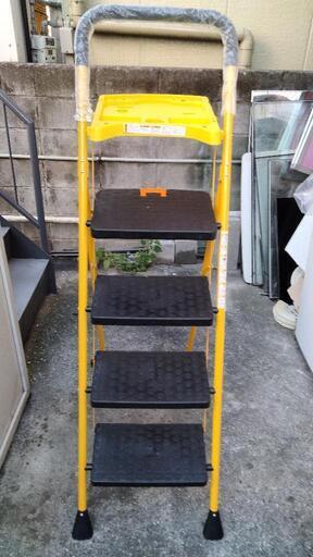 折りたたみパイプ脚立　未使用品