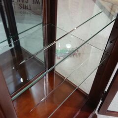 アンティーク｜猫脚｜ダウンライト付｜コレクションケース｜ガラスキャビネット