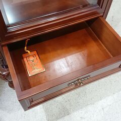 アンティーク｜猫脚｜ダウンライト付｜コレクションケース｜ガラスキャビネット