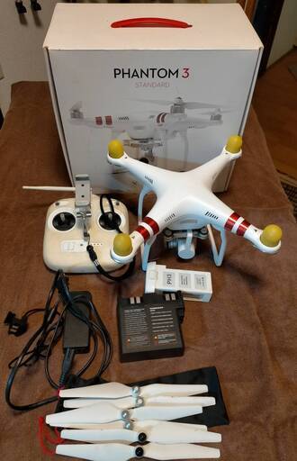 ラジコン DJI Phantom 3 Standard