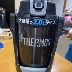 THERMOS水筒2.0L