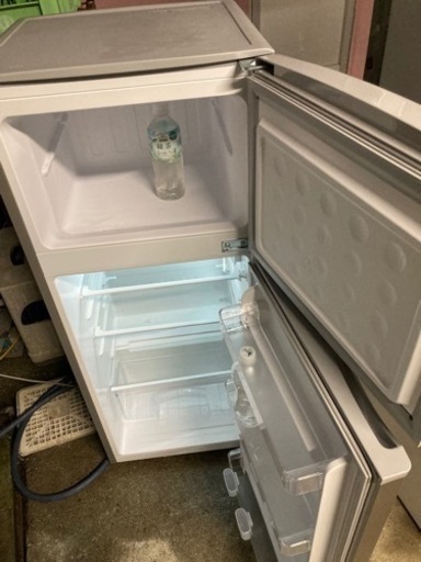 冷蔵庫　シャープ2019年　128リットル
