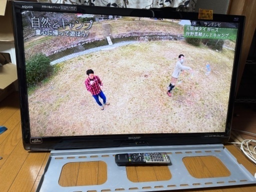 中型〜大型テレビ80 SHARP AQUOS 2011年製 LED液晶40インチ【DVD・Blu-ray再生機能、壁掛け用ステー付】大阪府内 配達設置無料 保管場所での引き取りは値引きします