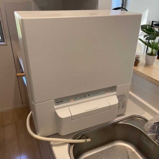 お得】 【取引中】パナソニック 食洗機 NP-TSP1-W 食器洗い機