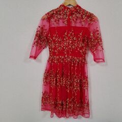 ベトナムブランドの花柄ドレス