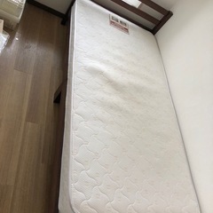 ニトリ　組み立て式ベッド　シングルサイズ