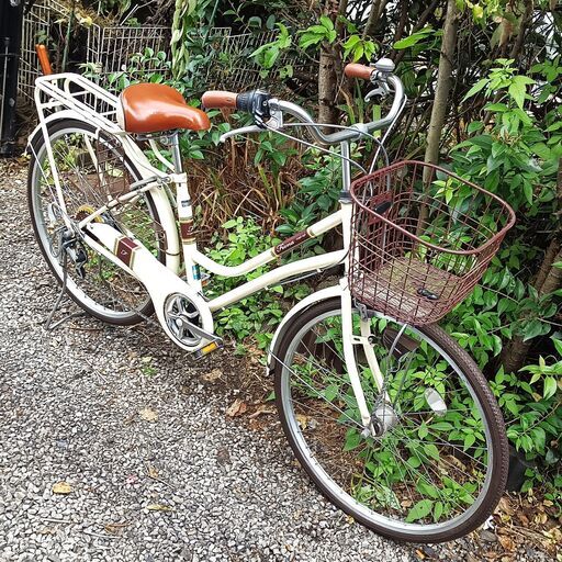 ★美品！★ 26インチ 自転車 『Fiona』シマノ 6段変速 オートライト