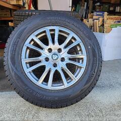 スタッドレスタイヤ　215/65Ｒ16 アルミホイール付