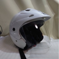 バイクヘルメット　ホワイト　美品　Rom Mサイズ　57〜58cm