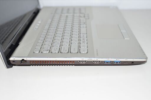 中古美品ノートパソコン Windows11+office 爆速SSD1TB+HDD1TB 富士通