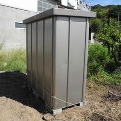 高松 雑多な物の収納に 物置 倉庫 鉄板鋼板 サンキン物置 収納棚無し 屋外使用