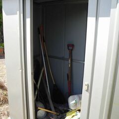 高松 雑多な物の収納に 物置 倉庫 鉄板鋼板 サンキン物置 収納棚無し 屋外使用