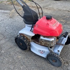 ホンダ　自走式　草刈機　刈丸　UM-T12 