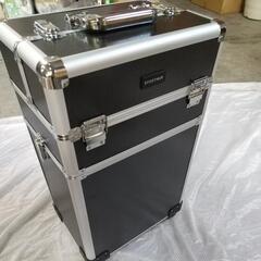 47t 未使用品 BYOOTIQUE 4IN1 メイクキャリーケース 4輪 キャスター付 メイクボックス  y101109t
