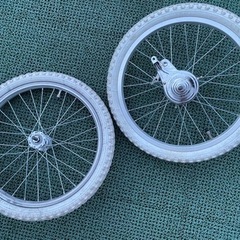 自転車ホイール、タイヤ白、チューブなど（47-355）18x1.75