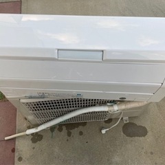 値下げ富士通　4.0kwエアコン　ASーR40JーW   2019年製 　
